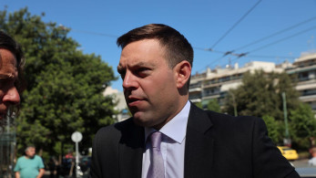 Κασσελάκης σε πολιτικό αδιέξοδο: Βάζει στο ίδιο κάδρο Τσίπρα και Μητσοτάκη για να δηλώσει «νέα γενιά»