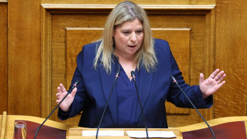 Συρεγγέλα για ΠΑΣΟΚ: Ακούω ότι είναι κόμμα συντεταγμένο. Σε ένσταση αντισυνταγματικότητας ήταν μόνο 7 βουλευτές (video)