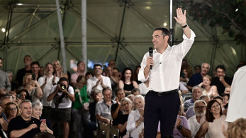 Τα ψέματα με το μαξιλάρι των 37 δισ.: πού τα βρήκε ο σύντροφος Αλέξης Τσίπρας - η αλήθεια τον εκθέτει