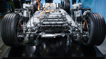 ACEA: Το «Made in Europe» δοκιμάζεται στην αυτοκινητοβιομηχανία - Μπαταρίες, κόστος και η νέα ευρωπαϊκή εξάρτηση
