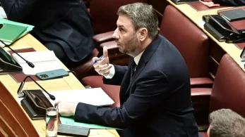 Το δύσκολο φθινόπωρο του ΠΑΣΟΚ: Ή θα ανέβει το κόμμα ή θα «κατέβει»  ο Ανδρουλάκης