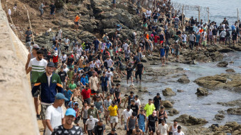 Θέουτα: Έρευνα για τη μαζική είσοδο μεταναστών από την ισπανική δικαιοσύνη