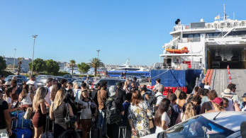 Επιστροφή αδειούχων: Οι αφίξεις αρχίζουν να ξεπερνούν τις αναχωρήσεις - Πότε κορυφώνεται το μεγάλο κύμα