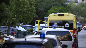 Διπλός θάνατος στη Νέα Σμύρνη: άνδρας και γυναίκα νεκροί από πυροβολισμούς σε είσοδο πολυκατοικίας