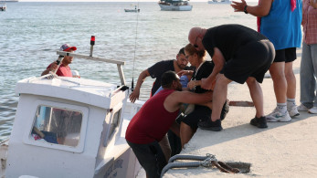 Φωτιά στη Χαλκιδική: Βελτιωμένη εικόνα - εκατοντάδες άτομα απεγκλωβίστηκαν διά θαλάσσης στη Σίβηρη (video)