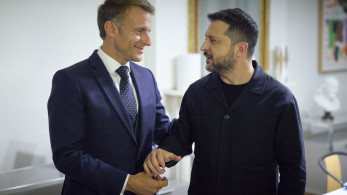 Εμανουέλ Μακρόν σε Βολοντίμιρ Ζελένσκι: Η Γαλλία στέκεται στο πλευρό της Ουκρανίας απέναντι στη Ρωσία