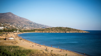 Η Άνδρος πάει στα δικαστήρια για τις ΑΠΕ