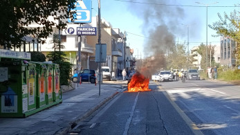 Μεσογείων: λαμπάδιασε όχημα στο ύψος της ΕΡΤ - Διακοπή κυκλοφορίας (photo)