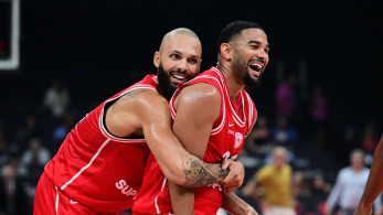 Εντυπωσιακός ο Ολυμπιακός: κέρδισε 92-90 τη Φενέρ στον ημιτελικό του Euroleague Super Cup
