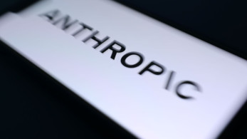 Anthropic: άλμα 45% στα έσοδα πριν από την είσοδο στο χρηματιστήριο