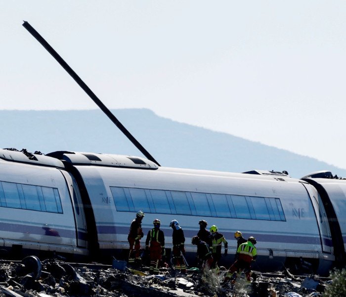 Οργή στην Ισπανία για τη σιδηροδρομική τραγωδία: η μοιραία εντολή