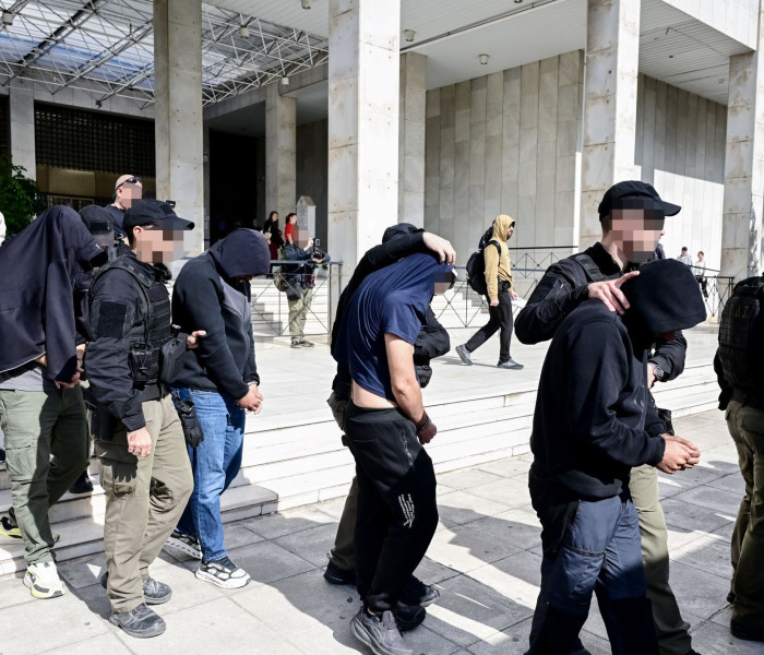 «Χωριάτικο»: Εννέα κακουργήματα και δύο πλημμελήματα για τους 59 συλληφθέντες