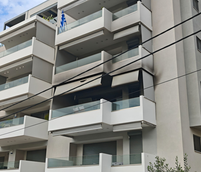 Αξιωματικός του Π.Ν. πυρπόλησε σπίτι και αυτοκίνητα πρώην συντρόφων του (video)