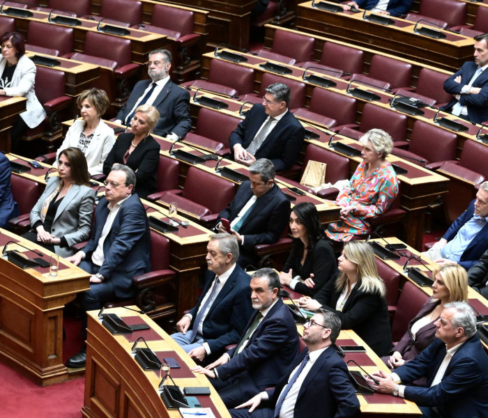 ΠΑΣΟΚ, ΣΥΡΙΖΑ και Νέα Αριστερά: Η «συμφωνία των απελπισμένων»