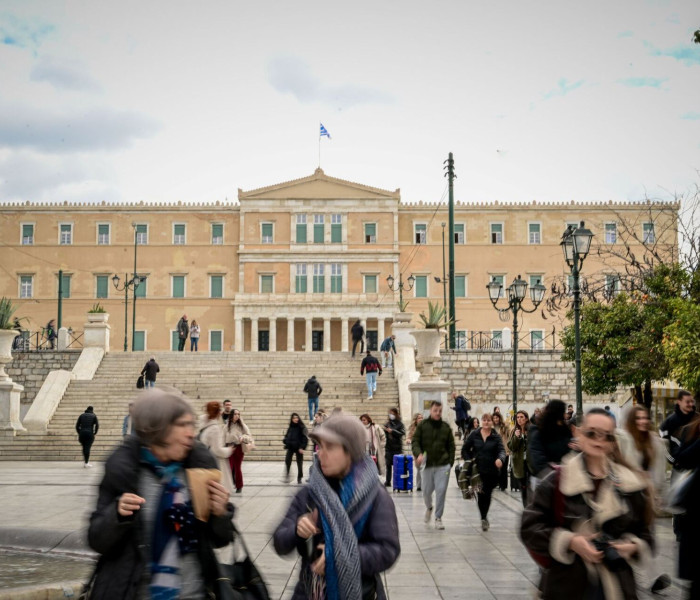 ΕΛΣΤΑΤ: αυξήθηκε κατά 3,7% το διαθέσιμο εισόδημα των νοικοκυριών το 2025