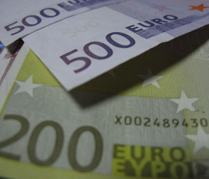 Τι αλλάζει από αύριο στους μισθούς - Τι ισχύει για τις αγγελίες και τις προσλήψεις (video)